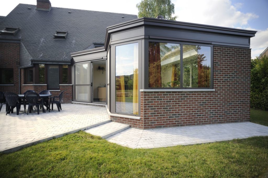 superbe véranda hutoise